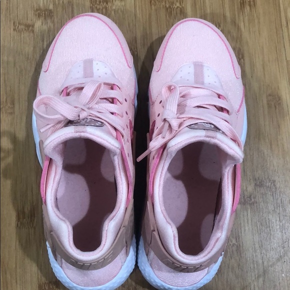 pink hurraches